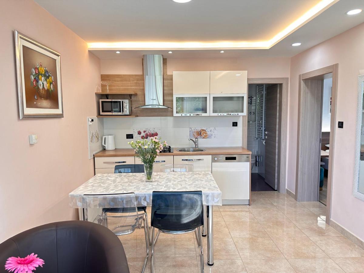 Apartment Pancur Porec Bagian luar foto